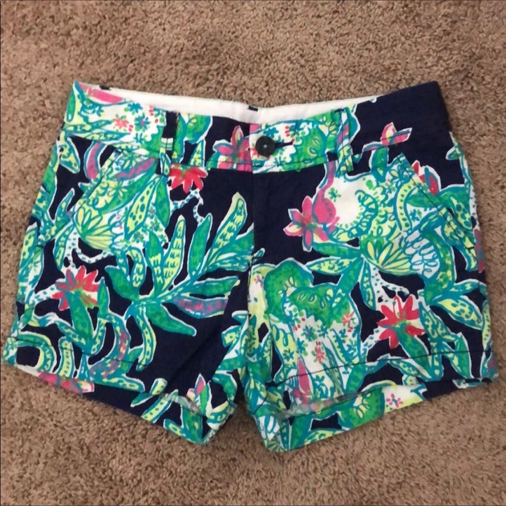 Shorts size 4